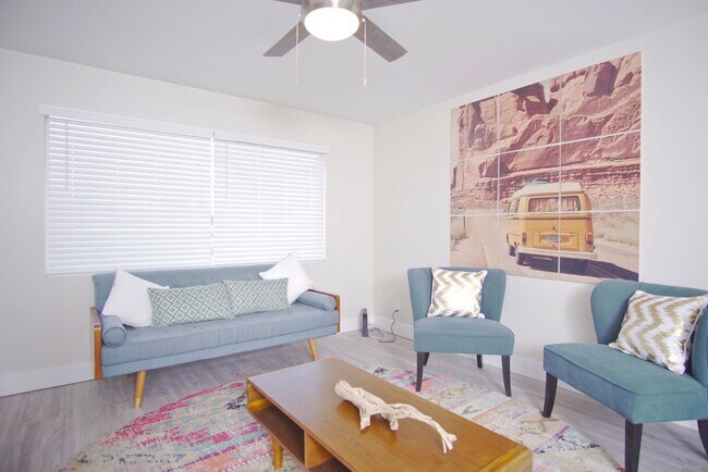 2543 E Brill St Phoenix, AZ 85008 photo 2