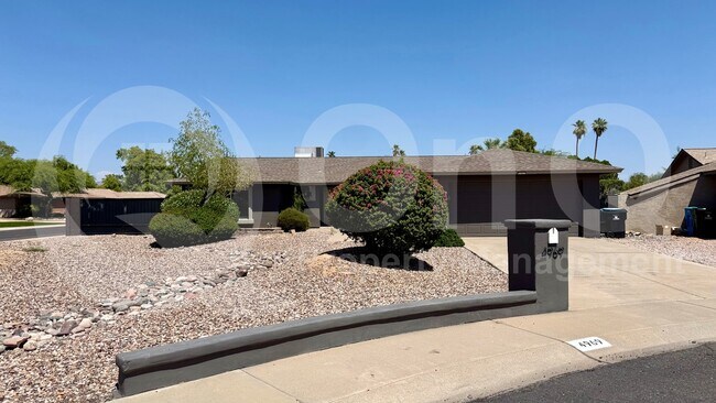 4969 E Evans Dr photo 2