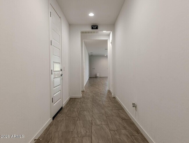 1548 W Corral Rd Phoenix, AZ 85041 photo 4