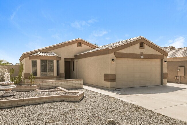 1153 W Diamond Ave Apache Junction, AZ 85120 photo 3