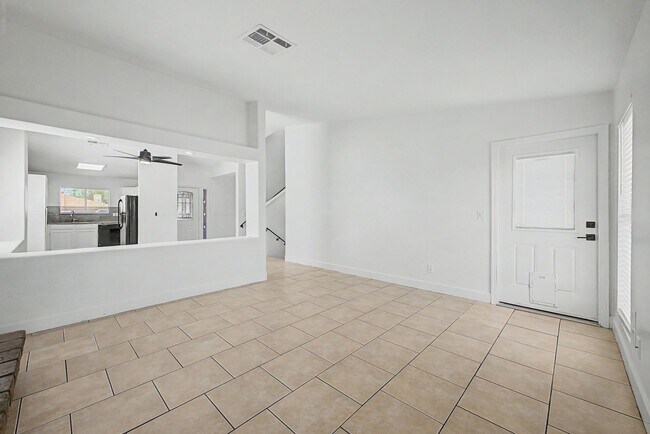 3637 W Angela Dr Glendale, AZ 85308 photo 5