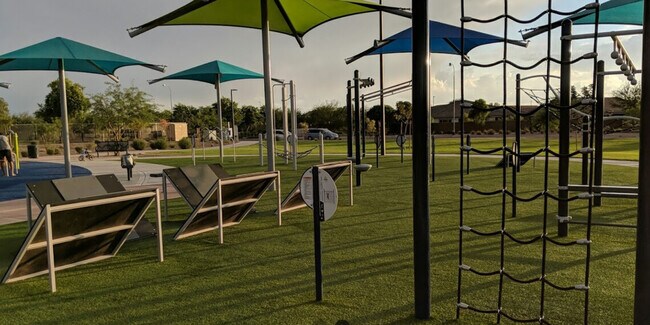 3851 E Balsam Dr Chandler, AZ 85286 photo 4