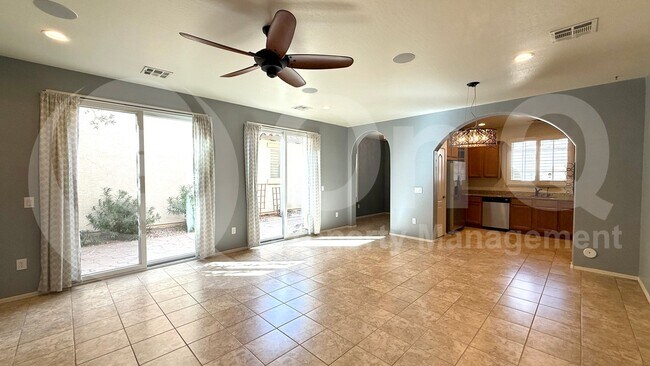 3864 S Winter Ln Gilbert, AZ 85297 photo 4