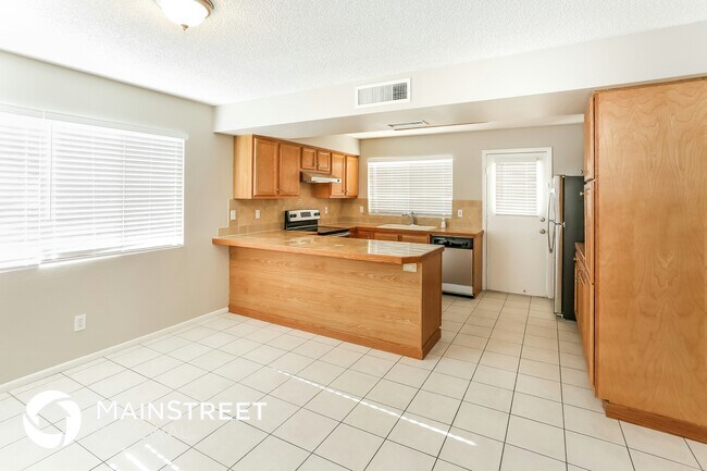 7102 W Carol Ave Peoria, AZ 85345 photo 4