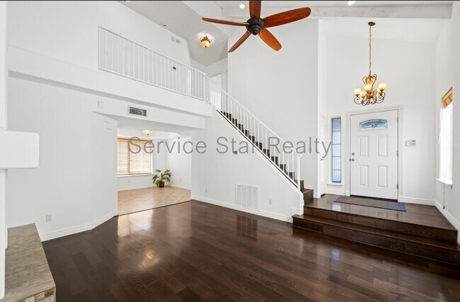 18031 N 12th Pl Phoenix, AZ 85022 photo 3