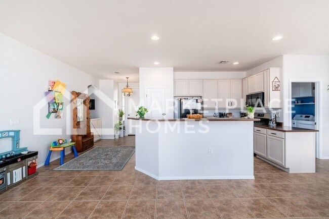 12811 N 140th Ln Surprise, AZ 85379 photo 5