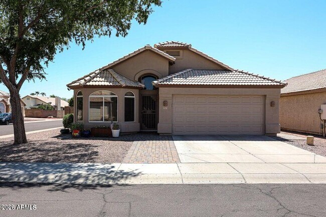 503 W Kelton Ln photo 3