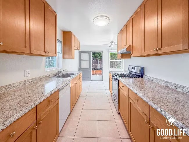 14213 Tobiasson Rd Poway, CA 92064 photo 4