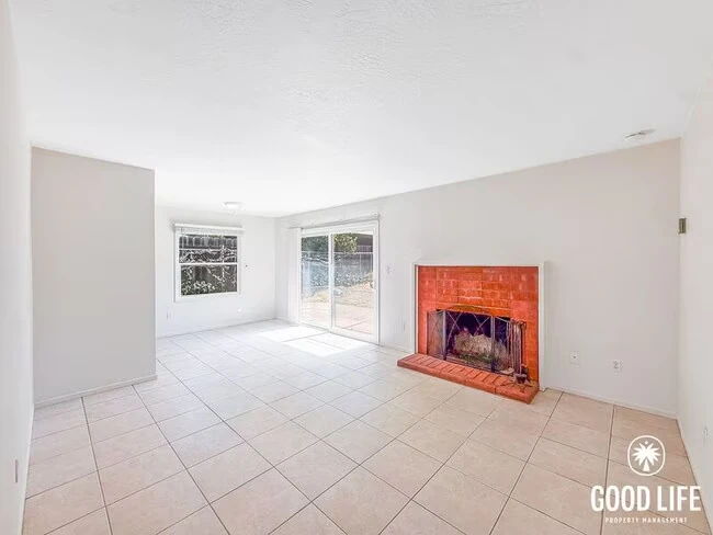 14213 Tobiasson Rd Poway, CA 92064 photo 2