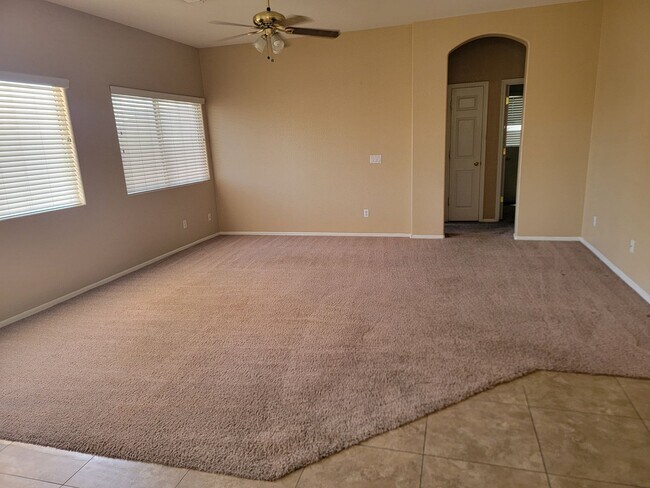 7713 W Sands Dr Peoria, AZ 85383 photo 3
