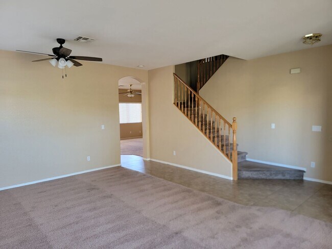 7713 W Sands Dr Peoria, AZ 85383 photo 5