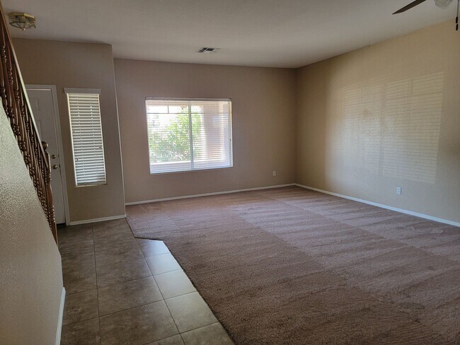 7713 W Sands Dr Peoria, AZ 85383 photo 4