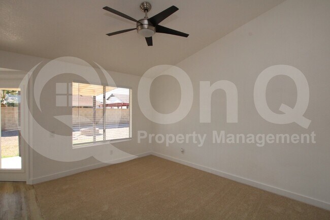 7849 W Hearn Rd Peoria, AZ 85381 photo 4