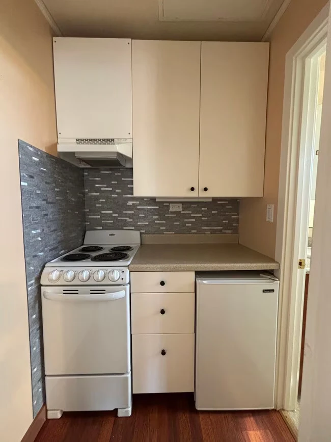 1757 Nash Dr San Mateo, CA 94401 photo 3