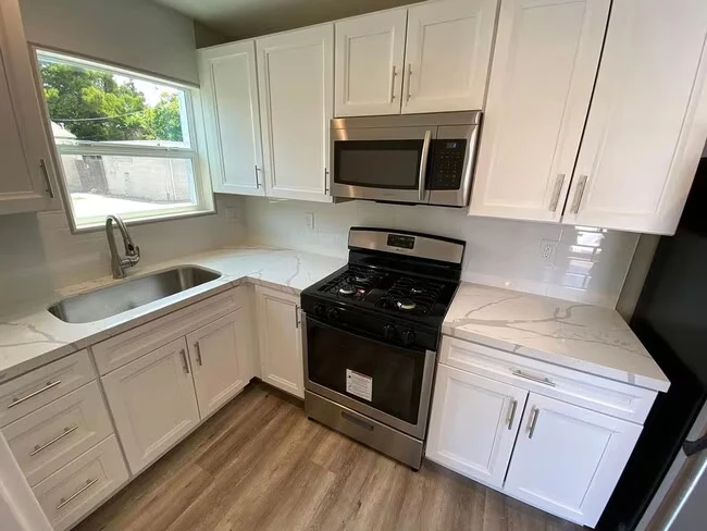 4829 35th St San Diego, CA 92116 photo 3