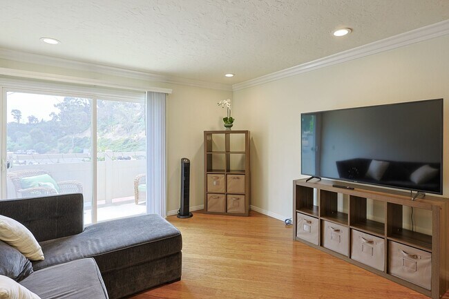 3157 Evening Way San Diego, CA 92037 photo 4