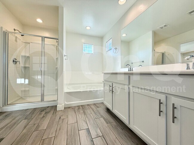 6850 E Butte St Mesa, AZ 85207 photo 2