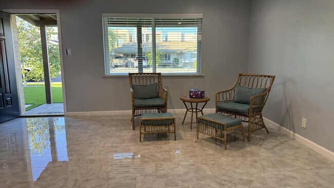 6843 E Loma Land Dr Scottsdale, AZ 85257 photo 3