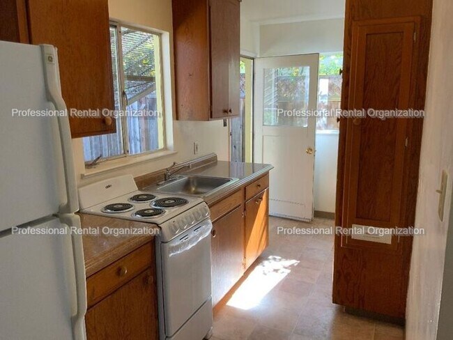 1764 Silverado Trail Napa, CA 94558 photo 4