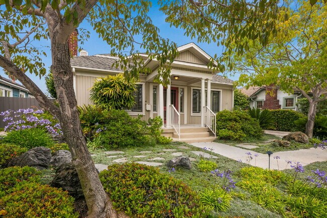 3925 Hawk St San Diego, CA 92103 photo 2