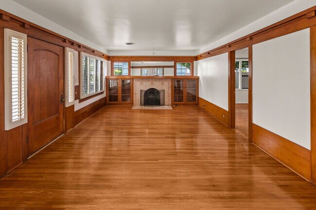 3925 Hawk St San Diego, CA 92103 photo 5