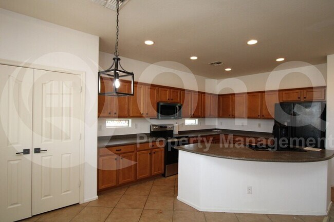 15257 W Jackson St Goodyear, AZ 85338 photo 2