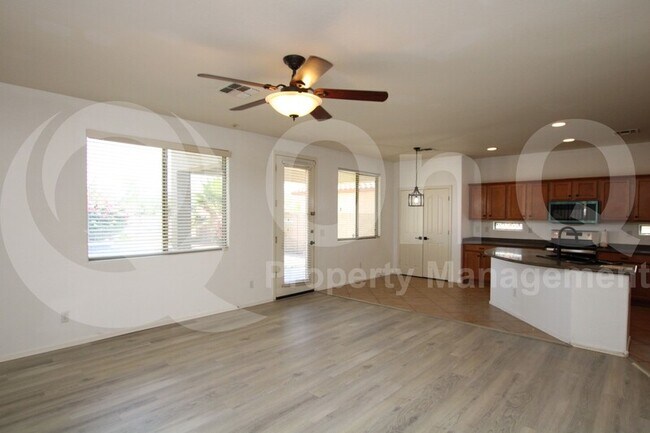 15257 W Jackson St Goodyear, AZ 85338 photo 3