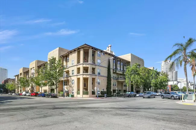301 W G St San Diego, CA 92101 photo 3