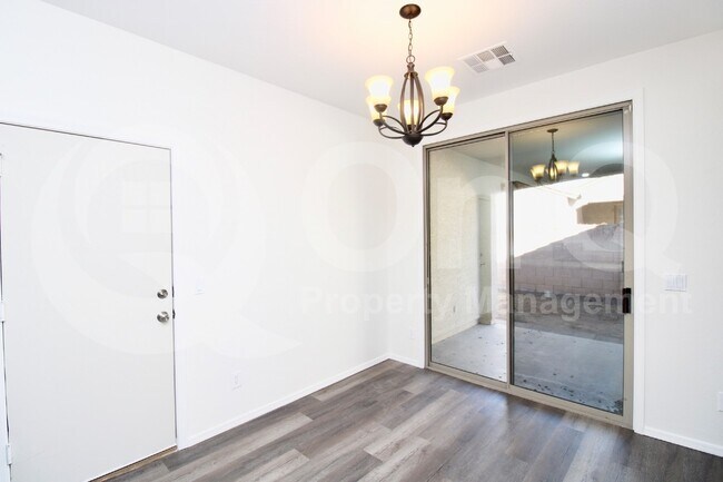 21066 E Munoz St Queen Creek, AZ 85142 photo 3