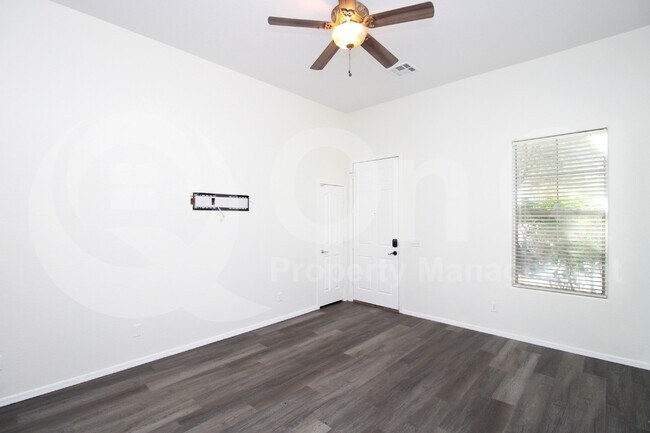 21066 E Munoz St Queen Creek, AZ 85142 photo 5