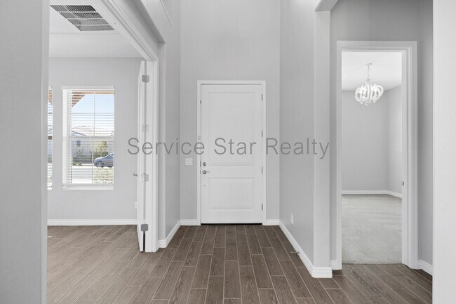 10716 Thatcher Ave Mesa, AZ 85212 photo 3