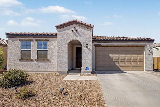 2548 W Grenadine Rd Phoenix, AZ 85041 photo 2