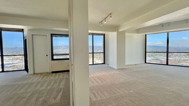 6363 Christie Ave Emeryville, CA 94608