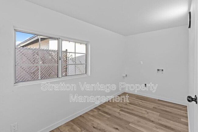 7428 E Carol Cir Mesa, AZ 85208 photo 4