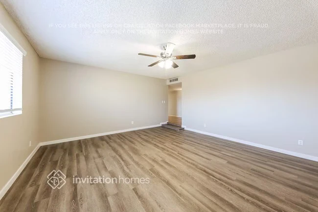 3620 W Shangri-la Rd Phoenix, AZ 85029 photo 4
