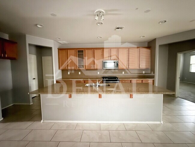 5231 W Leodra Ln photo 2
