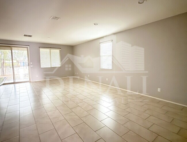 5231 W Leodra Ln photo 4