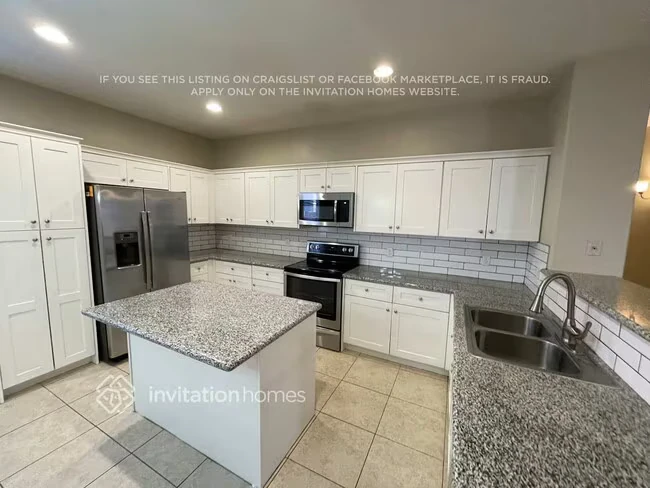 12514 W Bird Ln Litchfield Park, AZ 85340 photo 5