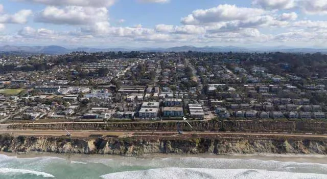 424 Stratford Ct Del Mar, CA 92014 photo 3