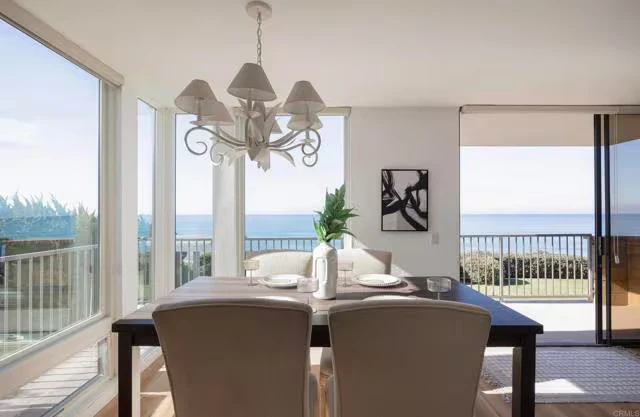 424 Stratford Ct Del Mar, CA 92014 photo 4