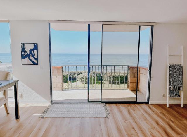 424 Stratford Ct Del Mar, CA 92014