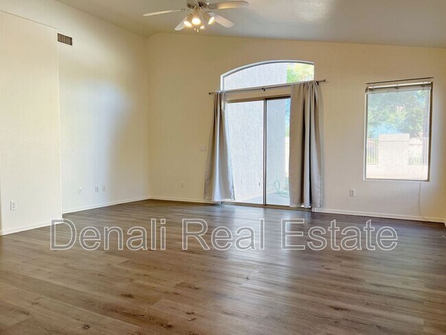 1216 W Breckenridge Ave Gilbert, AZ 85233 photo 3