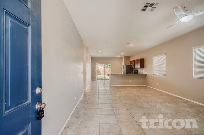 45656 W Sky Ln Maricopa, AZ 85139 photo 4