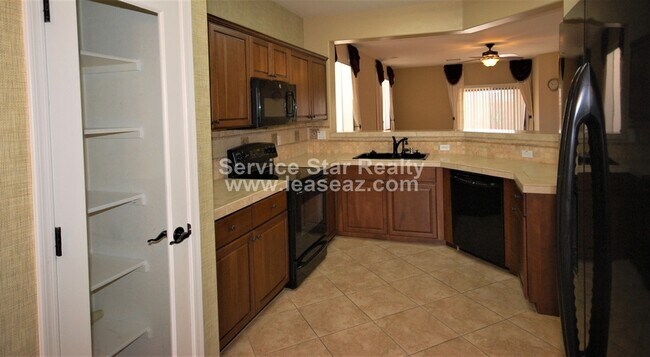4223 W Samantha Way Phoenix, AZ 85339 photo 4