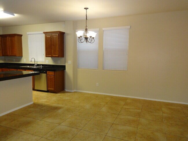7600 W Spur Dr Peoria, AZ 85383 photo 5
