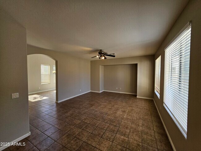 2065 E Hulet Dr Chandler, AZ 85225 photo 2