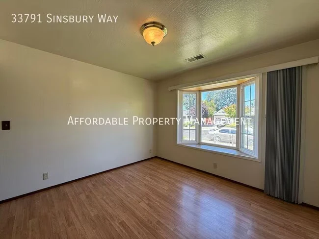 33791 Sinsbury Way Union City, CA 94587 photo 3