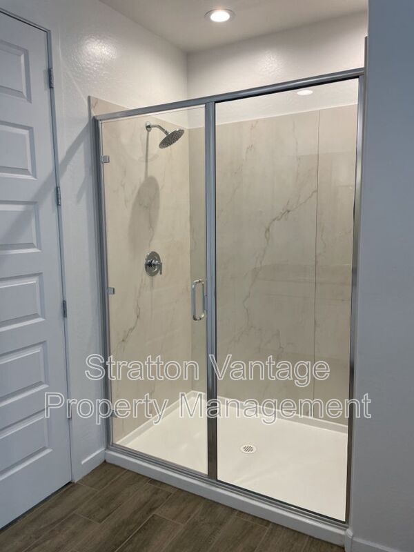 5626 S 26th Ln Phoenix, AZ 85041 photo 5