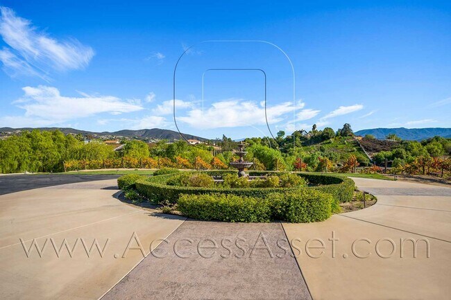 36320 Vía El Pais Bonita Temecula, CA 92592 photo 2