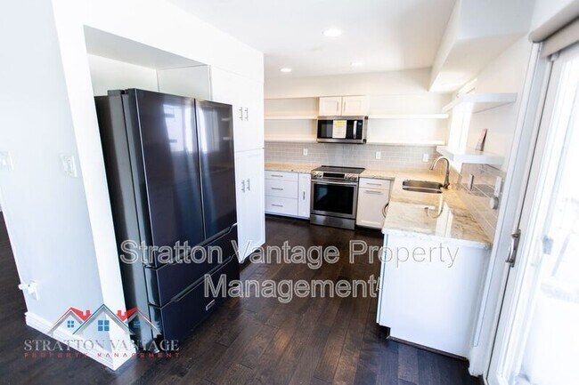 1606 E Sierra Vista Dr Phoenix, AZ 85016 photo 2